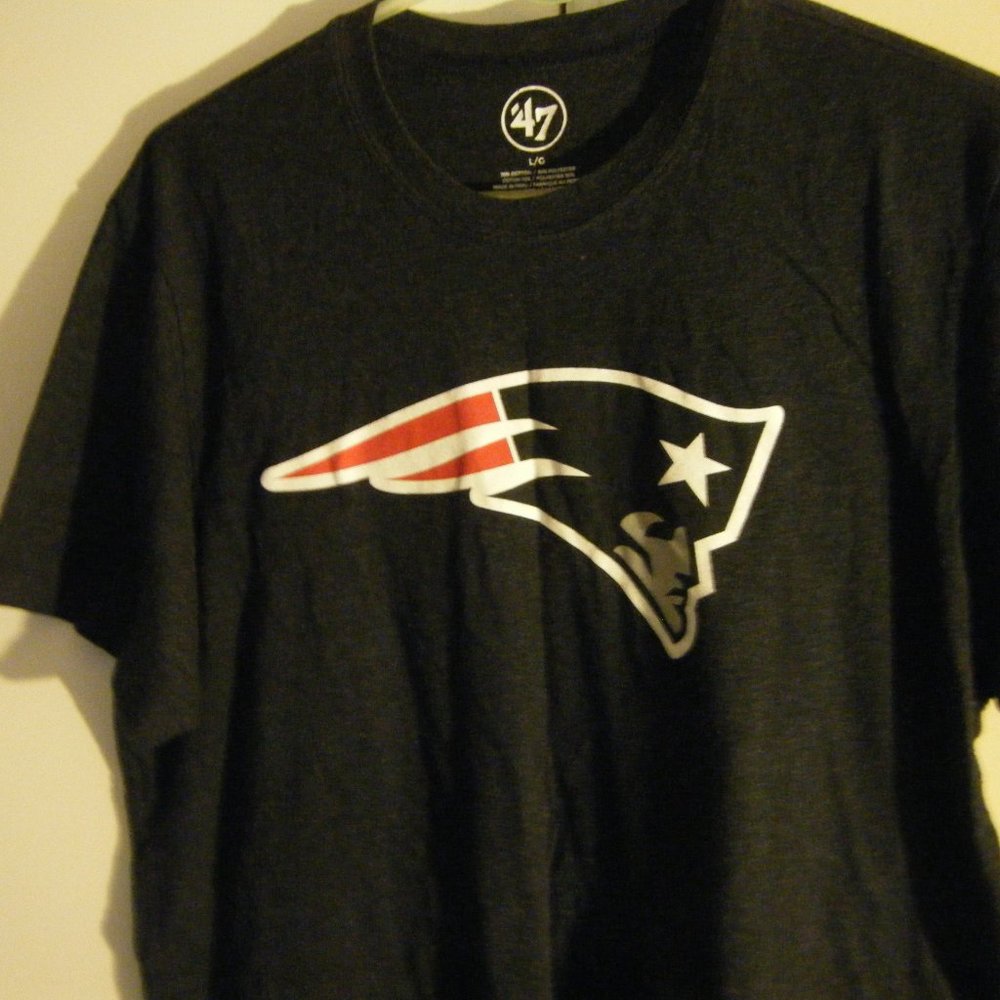 Men 47 Brand T-Shirt New England Patriots Size L/G